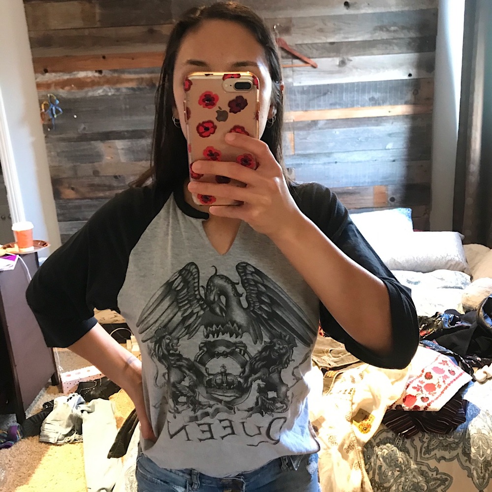 Queen 3/4 sleeve tour tee
